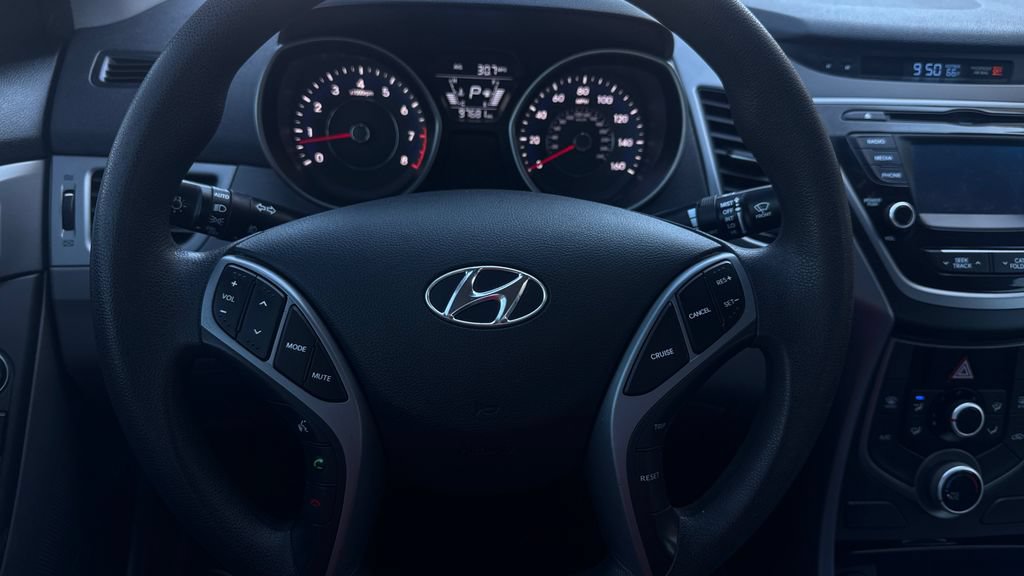 Used 2016 Hyundai Elantra SE w/ Option Group 02 FWD image 22