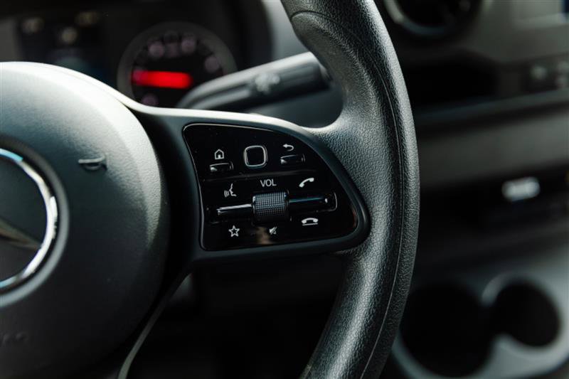 Used 2024 Mercedes-Benz Sprinter 3500 image 18