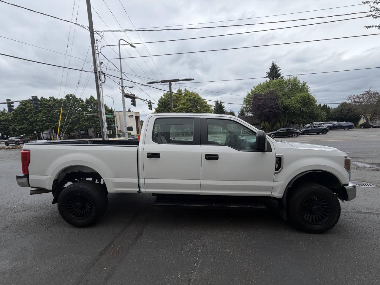 Used 2019 Ford F350 XL AWD/4WD image 3