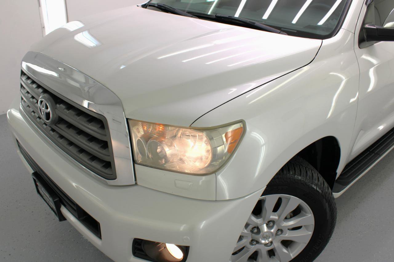 Used 2008 Toyota Sequoia Platinum image 17