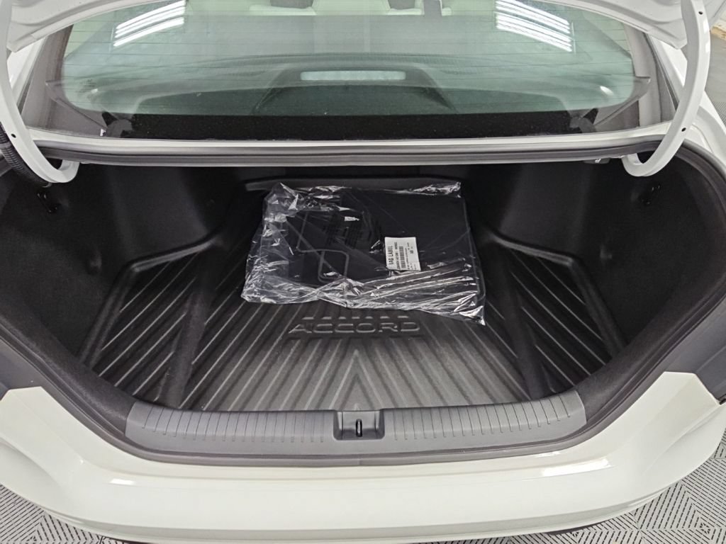 Used 2026 Honda Accord LX image 31