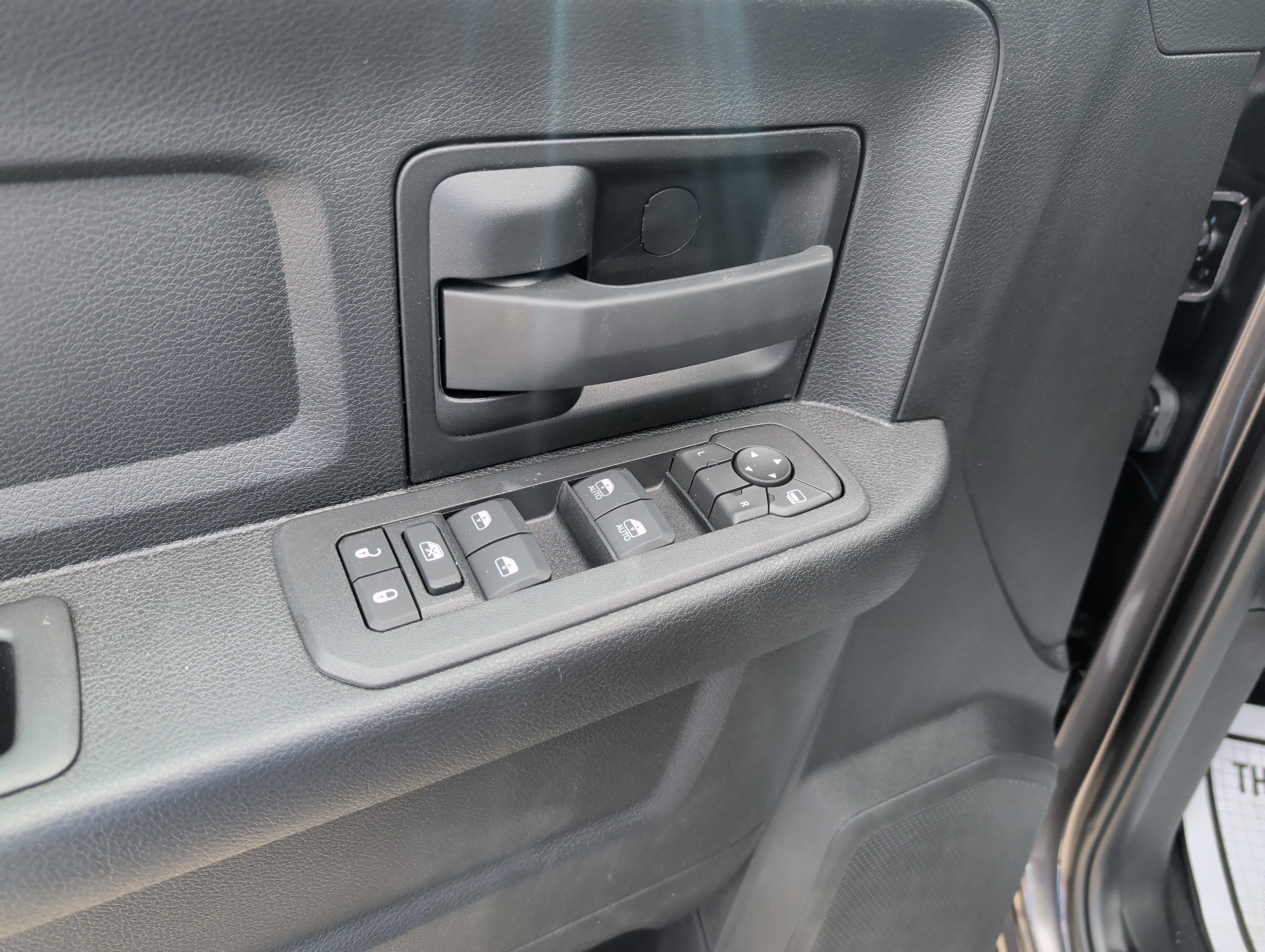 New 2026 RAM 2500 Tradesman AWD/4WD image 11