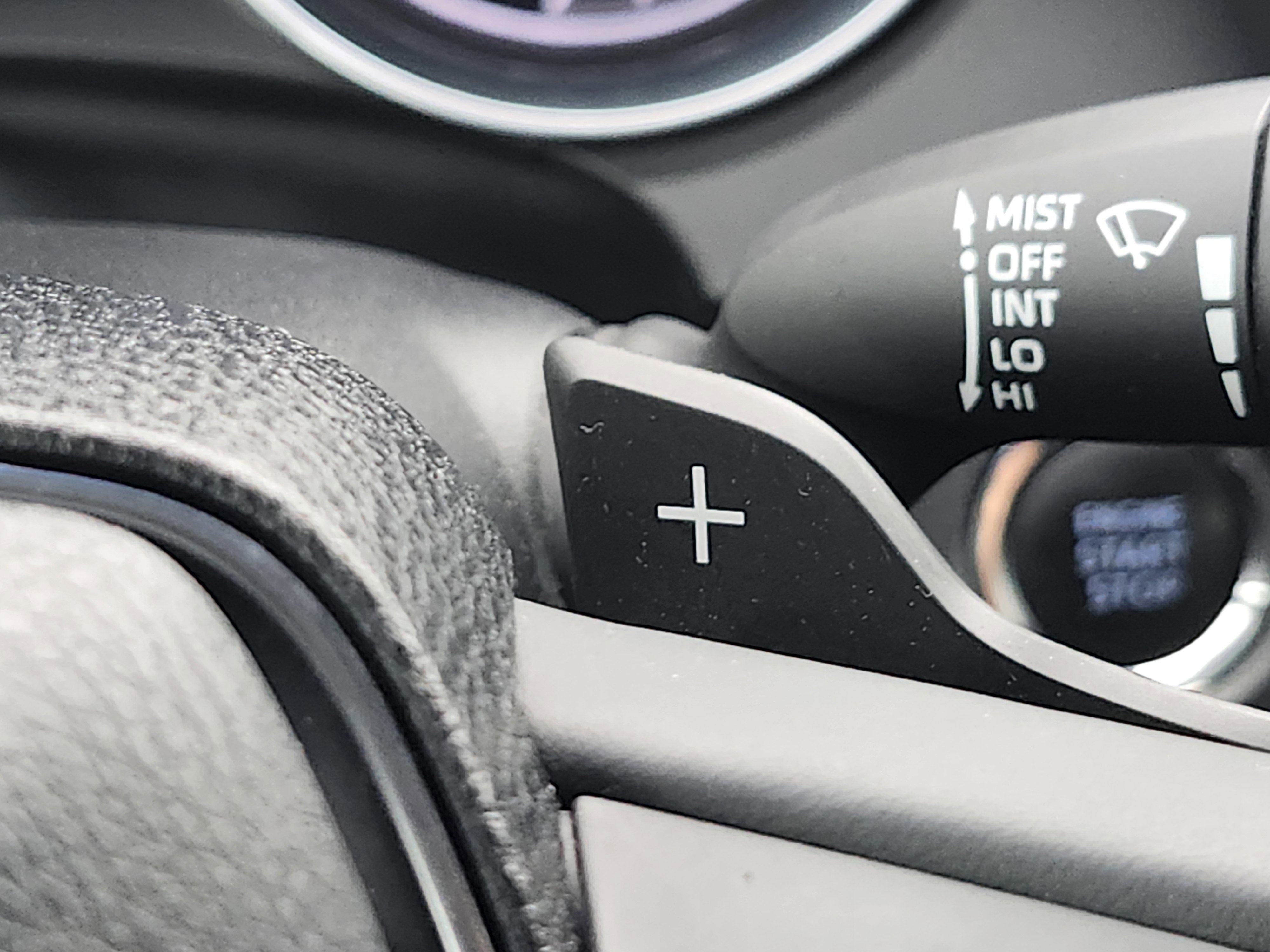 Used 2020 Toyota Camry SE image 30