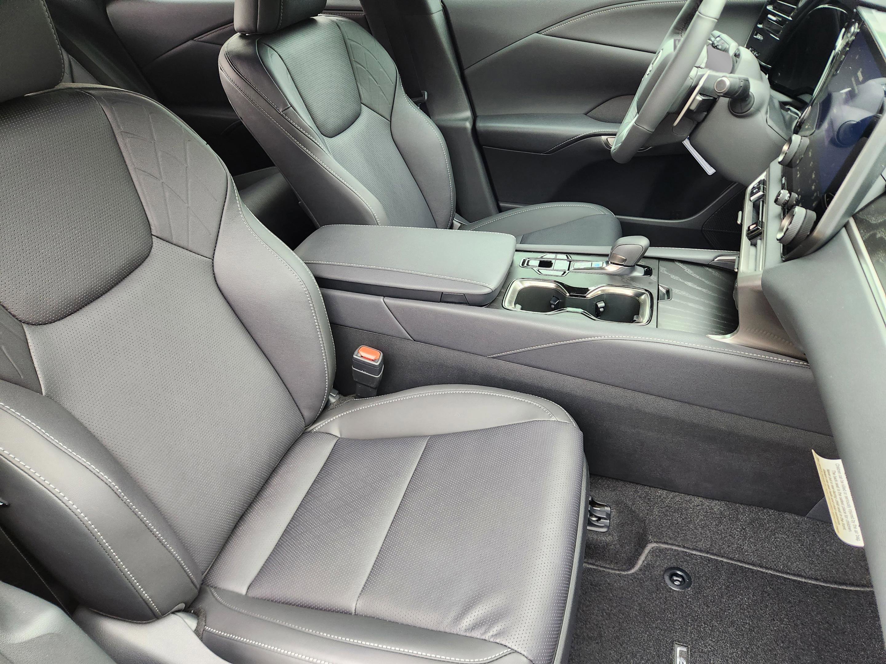 New 2026 Lexus RX 350h AWD/4WD image 6