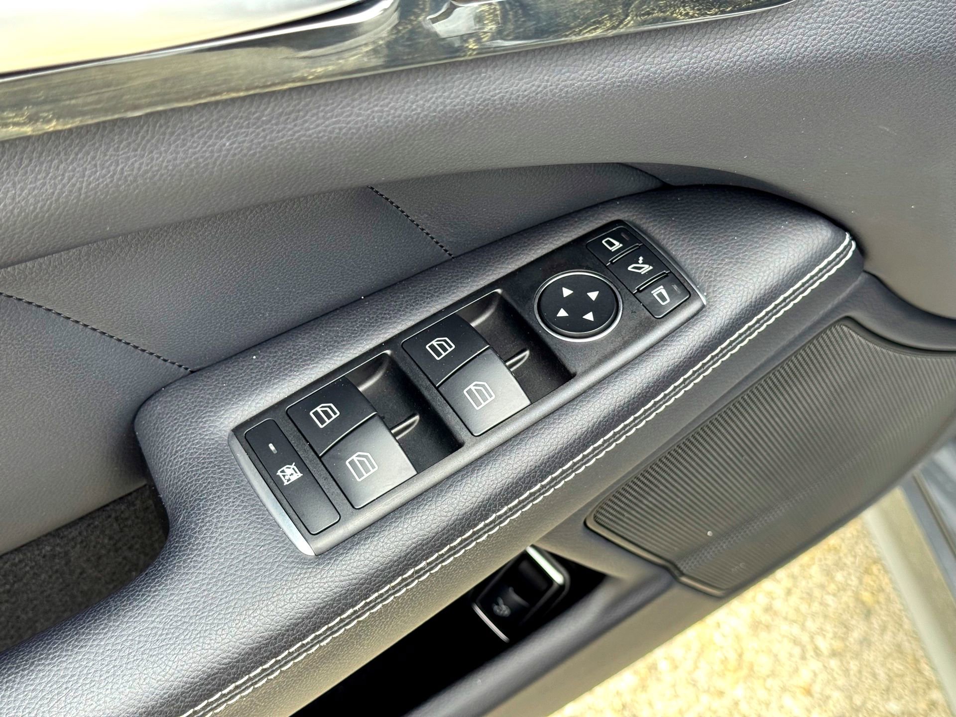 Used 2017 Mercedes-Benz CLS 550 4MATIC image 19