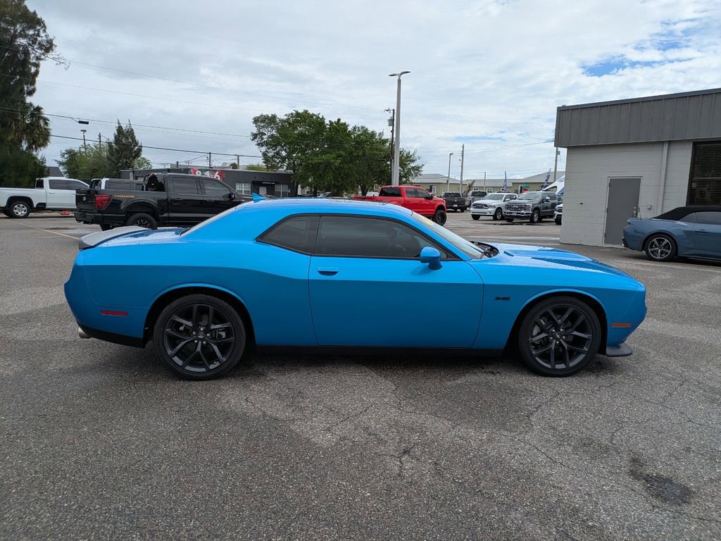 Used 2023 Dodge Challenger R/T w/ Plus Package image 5