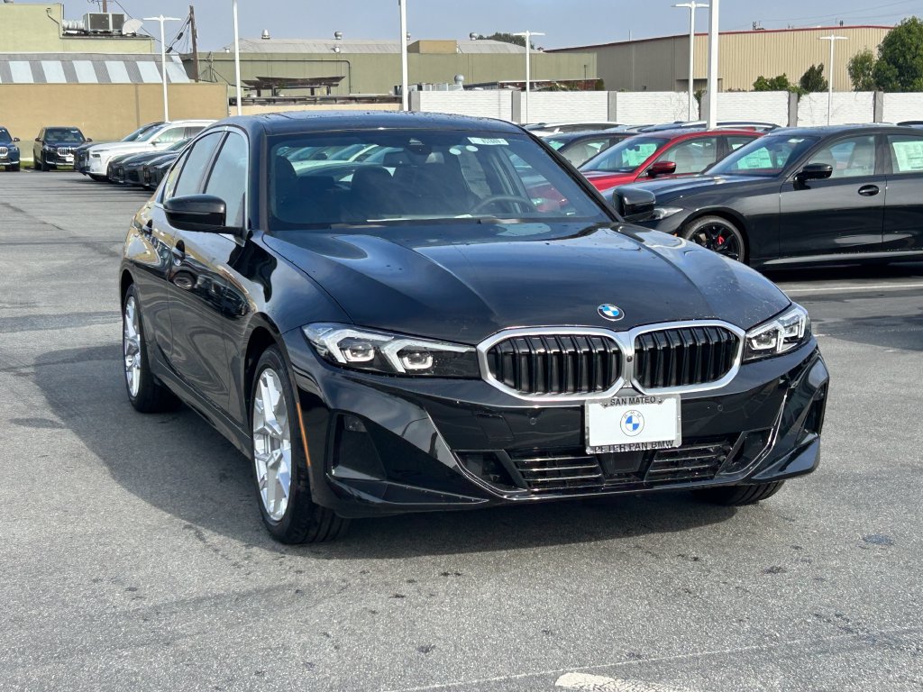 New 2026 BMW 330i Sedan w/ Convenience Package RWD image 7