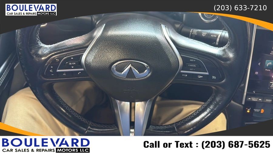 Used 2017 INFINITI Q60 3.0t w/ Premium Plus Package 3.0T AWD/4WD image 21