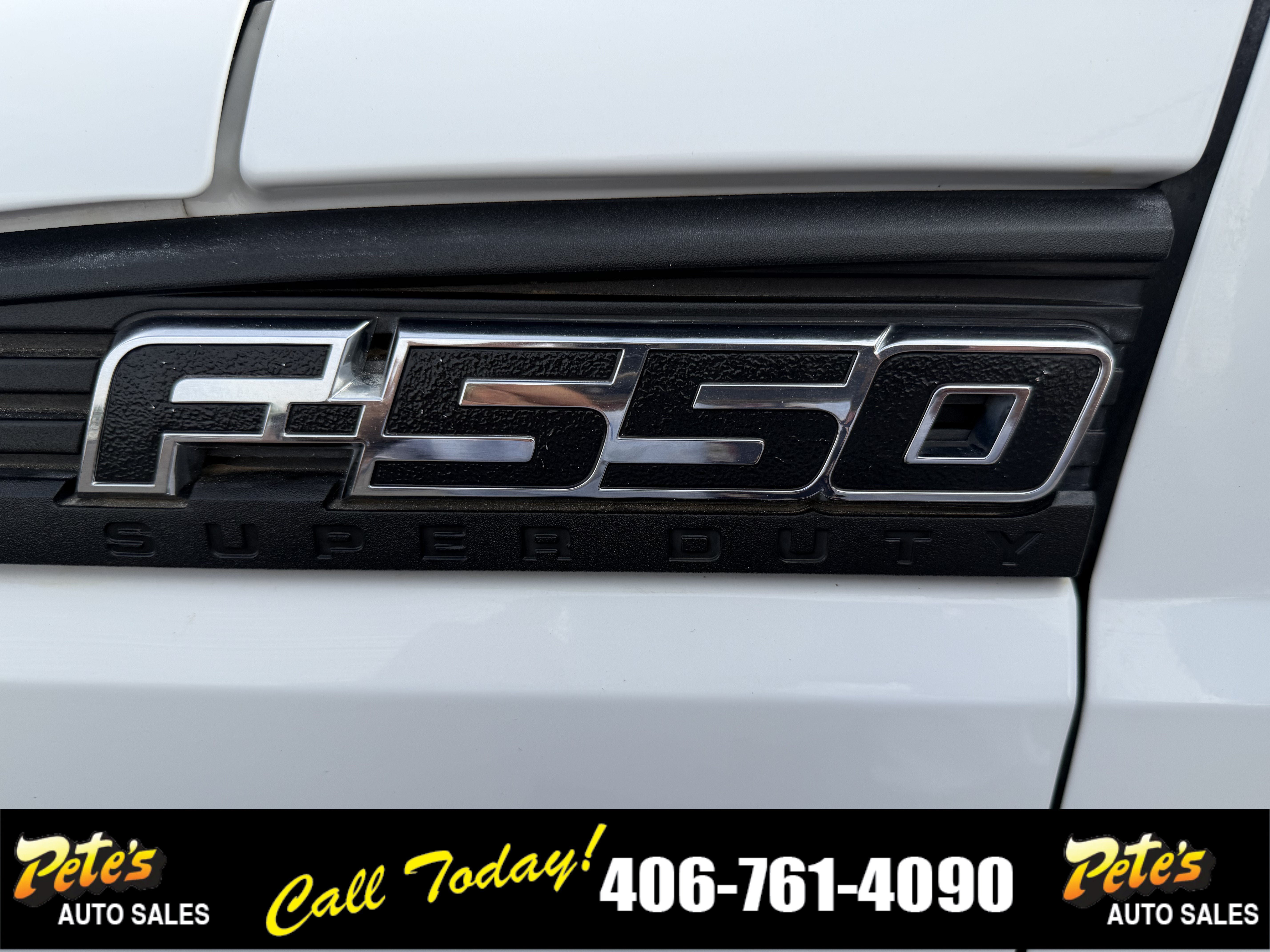 Used 2011 Ford F550 4x4 SuperCab Super Duty w/ Payload Upgrade Pkg image 26