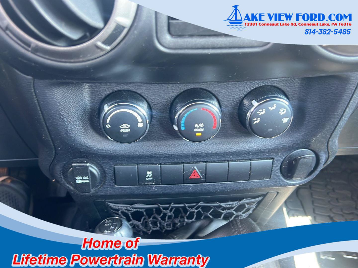 Used 2015 Jeep Wrangler Unlimited Sport AWD/4WD image 25