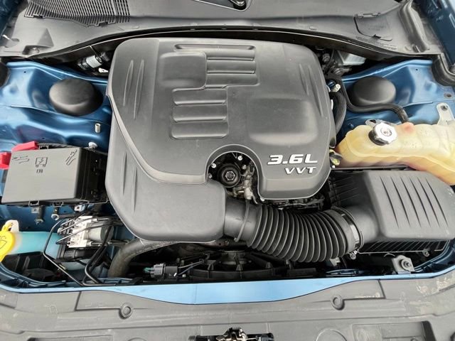 Used 2022 Chrysler 300 Touring w/ Sport Appearance Package image 29