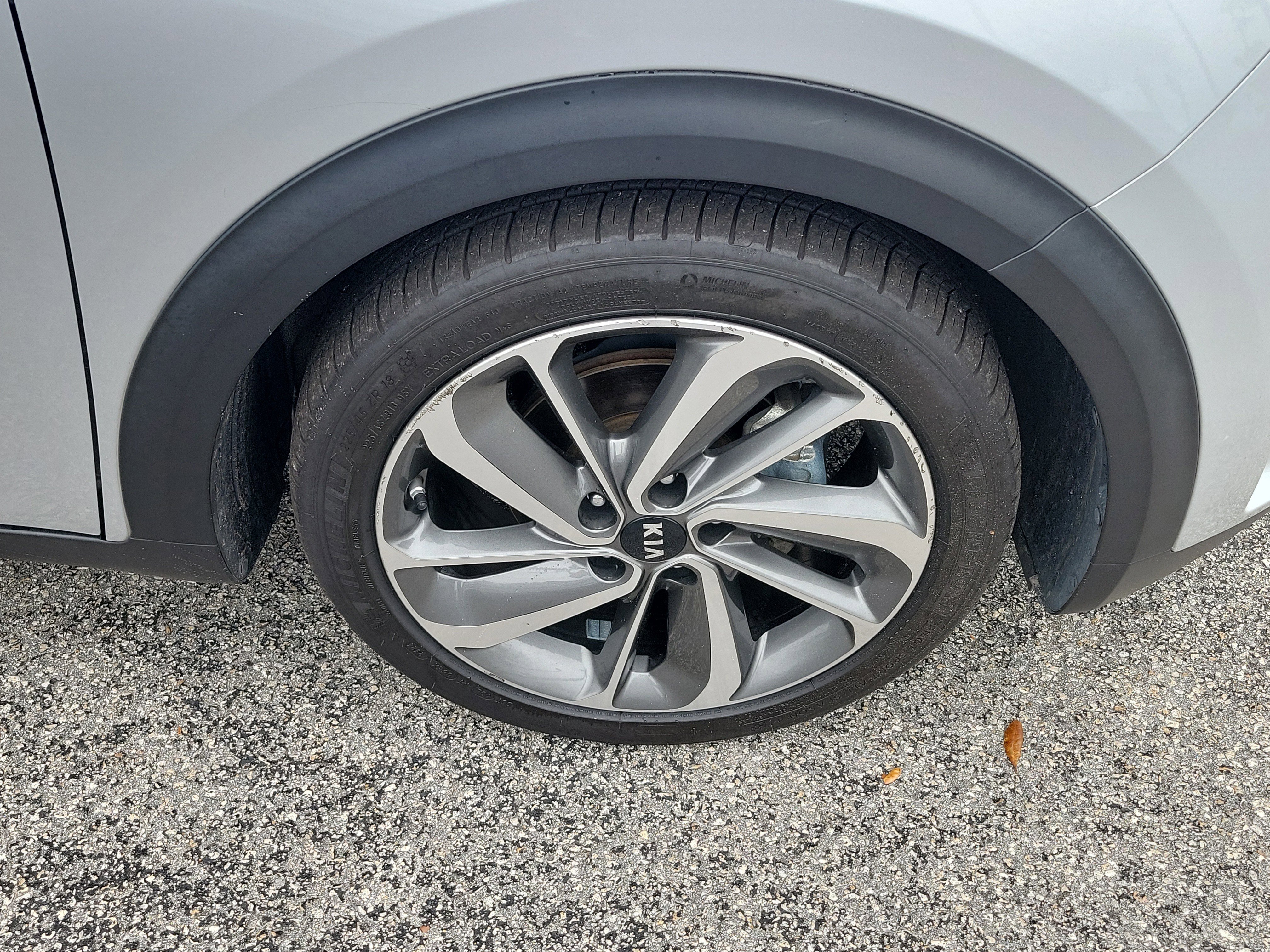 Used 2018 Kia Niro Touring FWD image 42