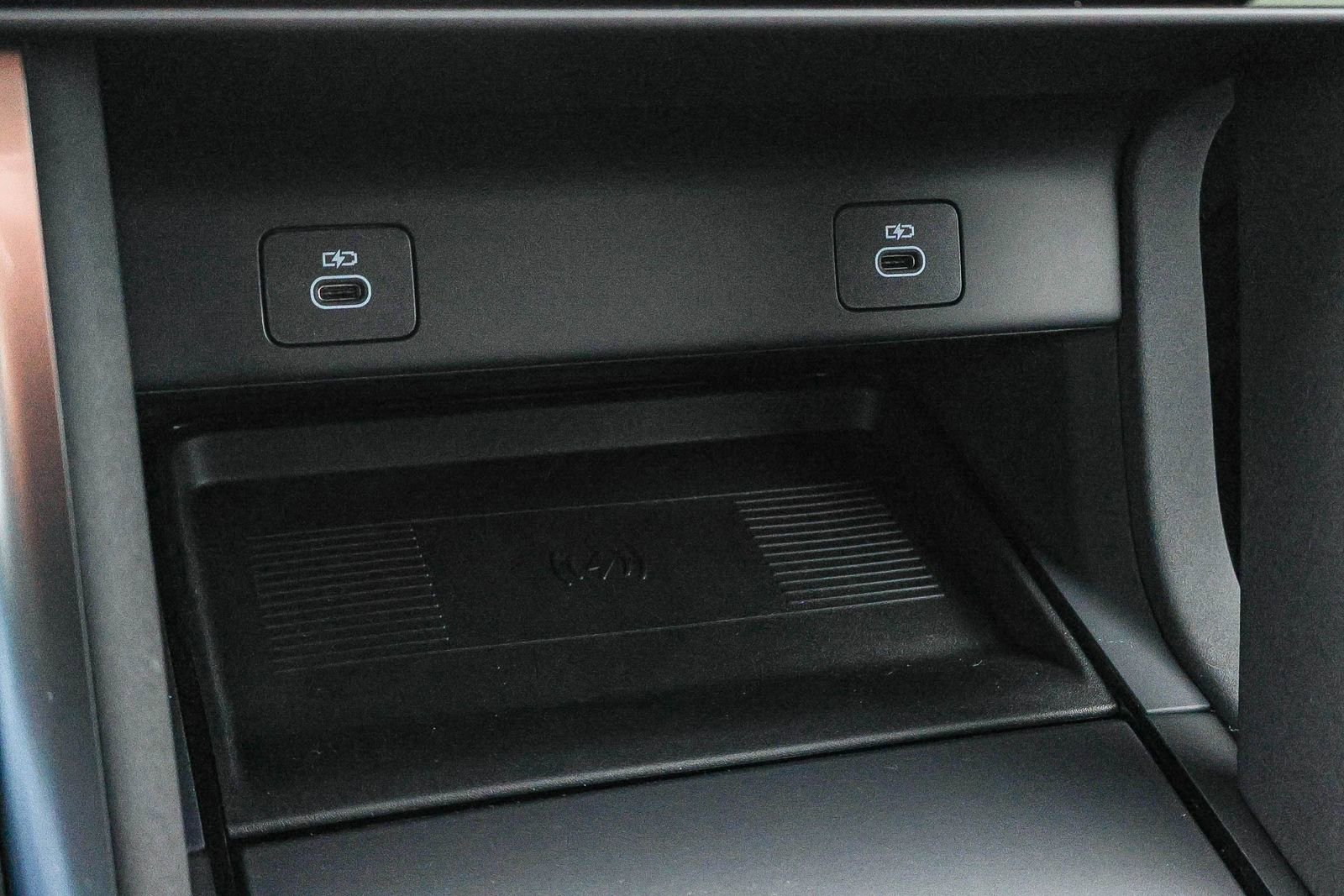 New 2026 Land Rover Discovery Sport Landmark image 36