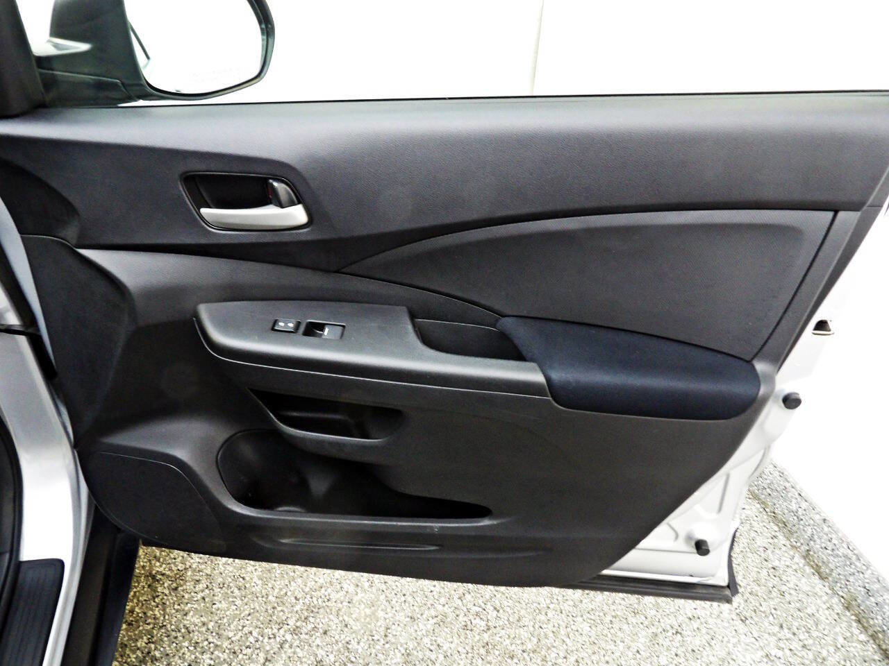 Used 2016 Honda CR-V LX image 11