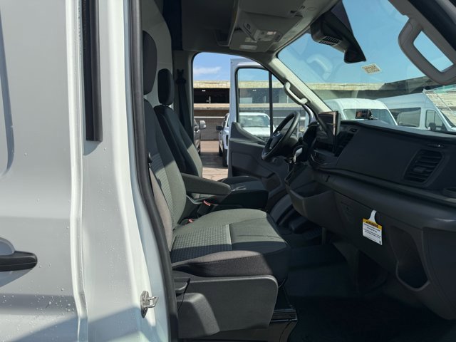 New 2025 Ford Transit 250 148 Medium Roof image 16