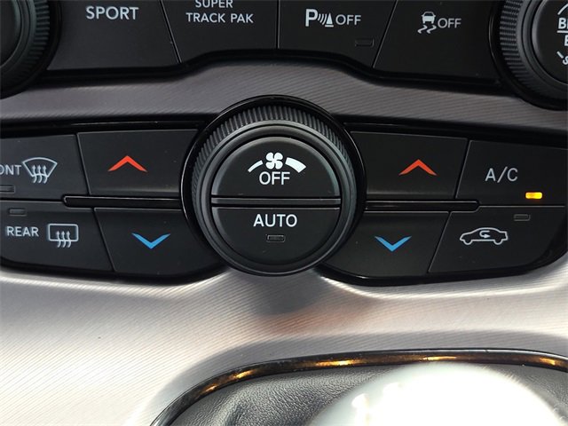 Used 2023 Dodge Challenger R/T w/ Blacktop Package image 18