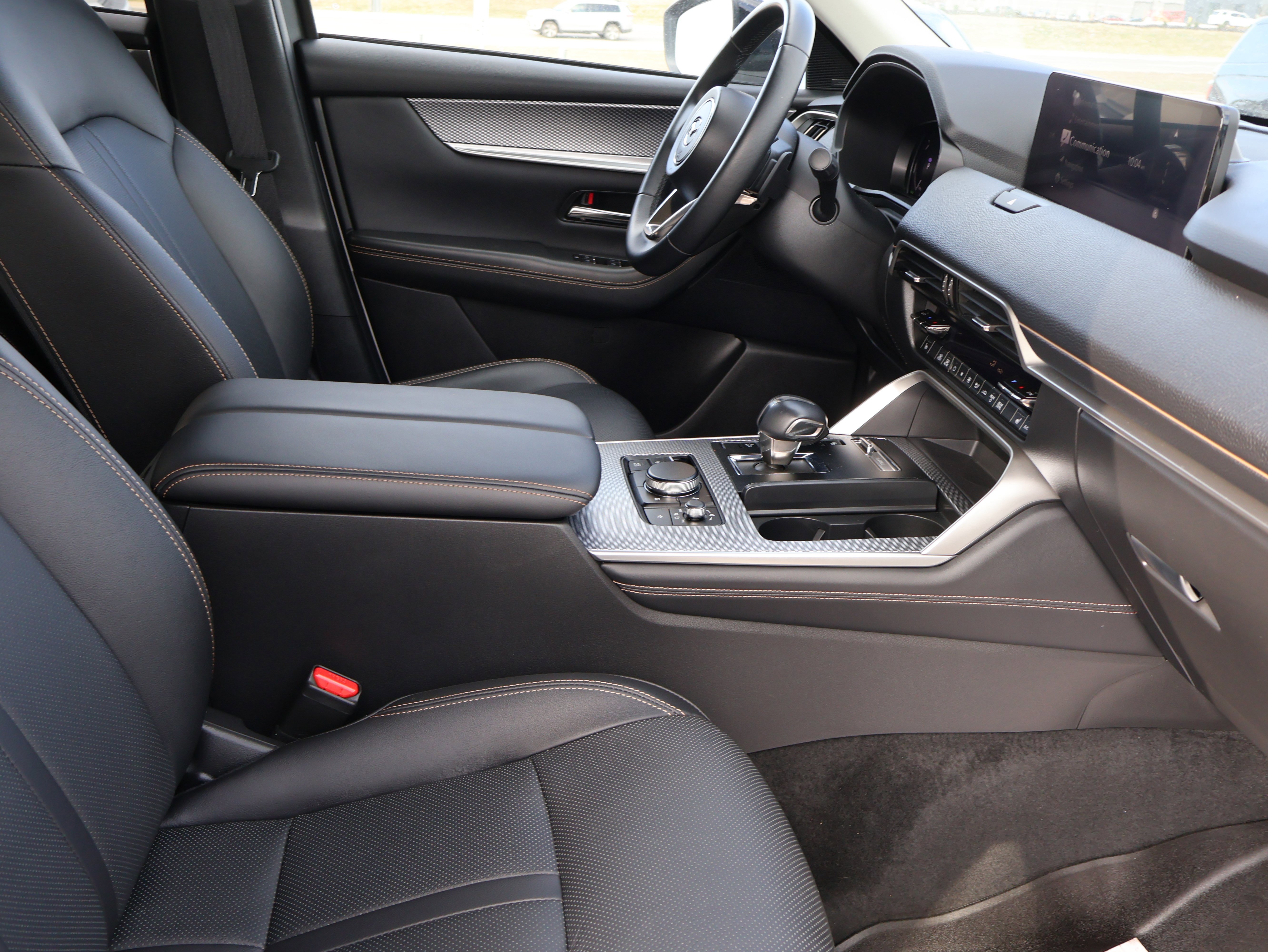 Certified 2025 MAZDA CX-70 Plug-In Hybrid w/ Premium Pkg image 11