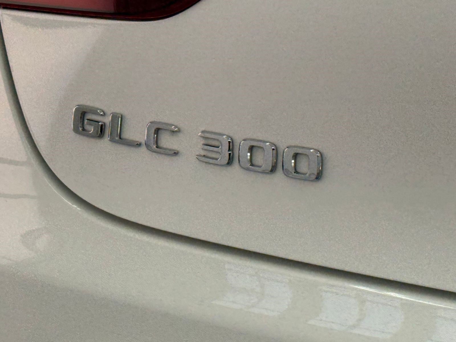 Used 2023 Mercedes-Benz GLC 300 4MATIC Coupe image 20