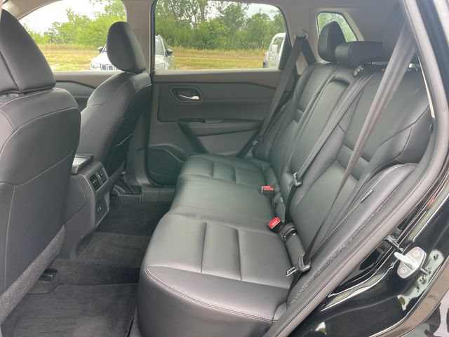 Used 2023 Nissan Rogue SL AWD/4WD image 28