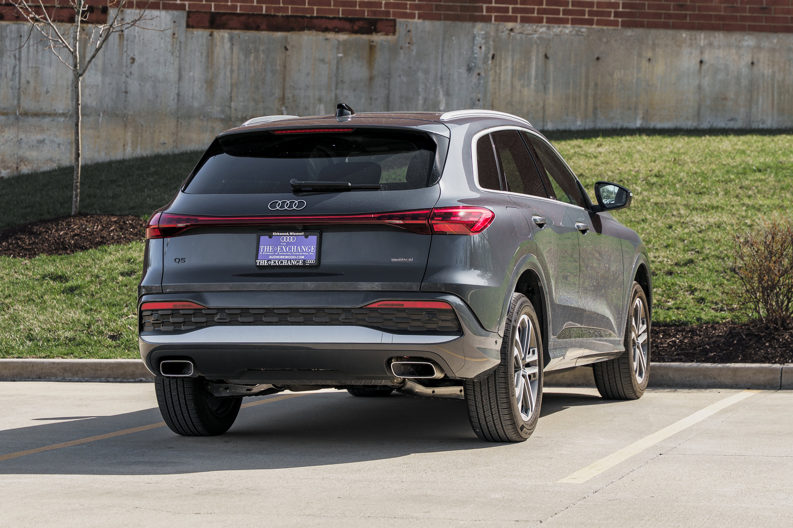 Certified 2025 Audi Q5 Premium w/ Convenience Package image 4