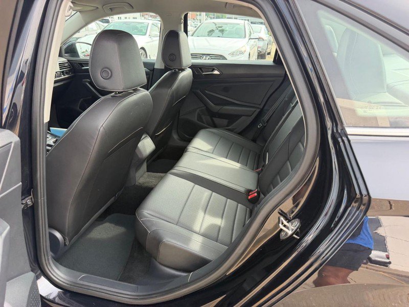 Used 2024 Volkswagen Jetta SE FWD image 8