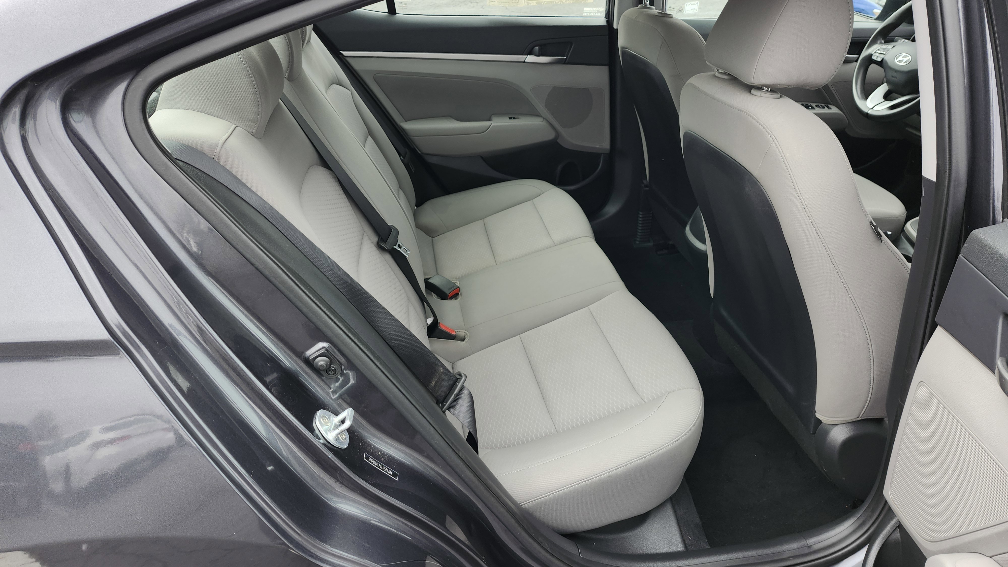 Used 2020 Hyundai Elantra SEL image 17