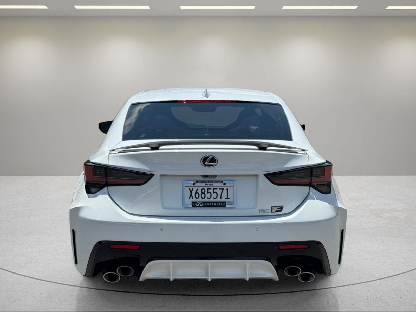 Used 2022 Lexus RC F w/ Premium Package RWD image 4