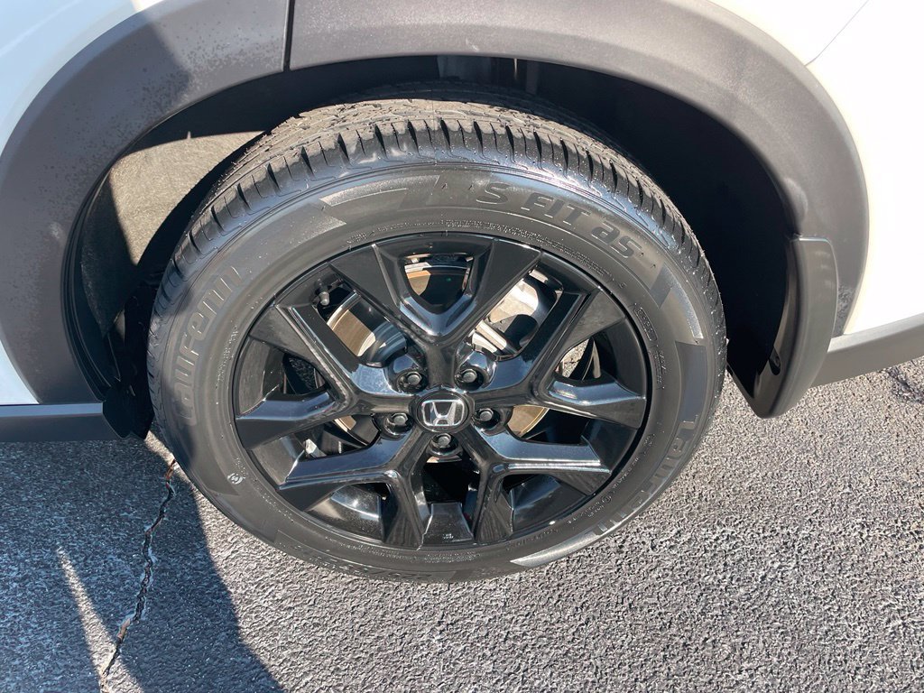 Certified 2025 Honda HR-V Sport image 43