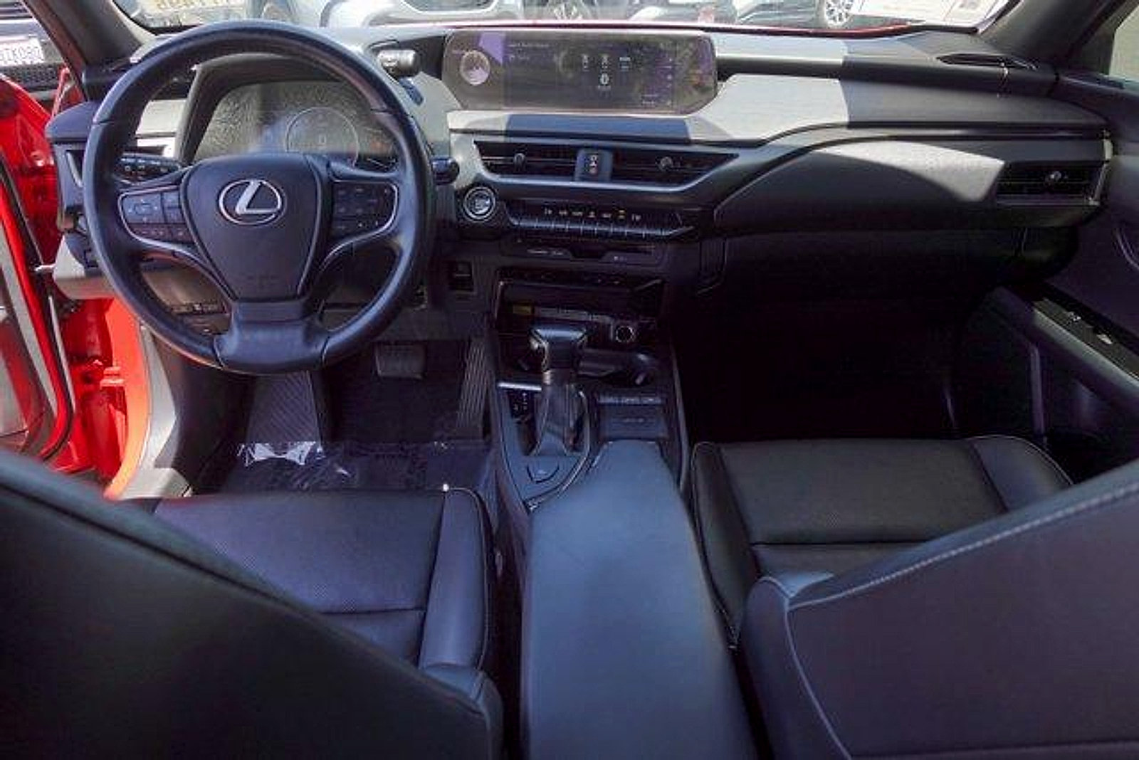 Used 2019 Lexus UX 200 w/ Premium Package FWD image 29