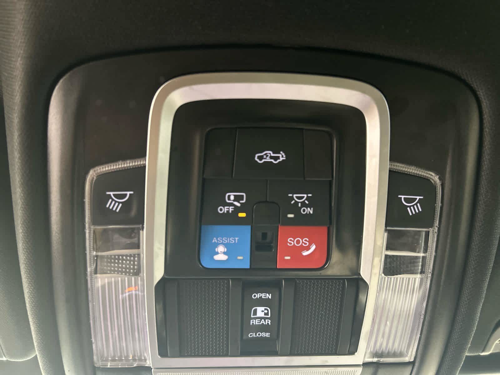 Used 2025 RAM 1500 Big Horn AWD/4WD image 6