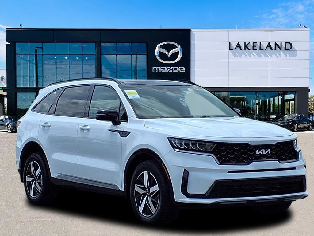 Used 2023 Kia Sorento S w/ Panoramic Sunroof Package