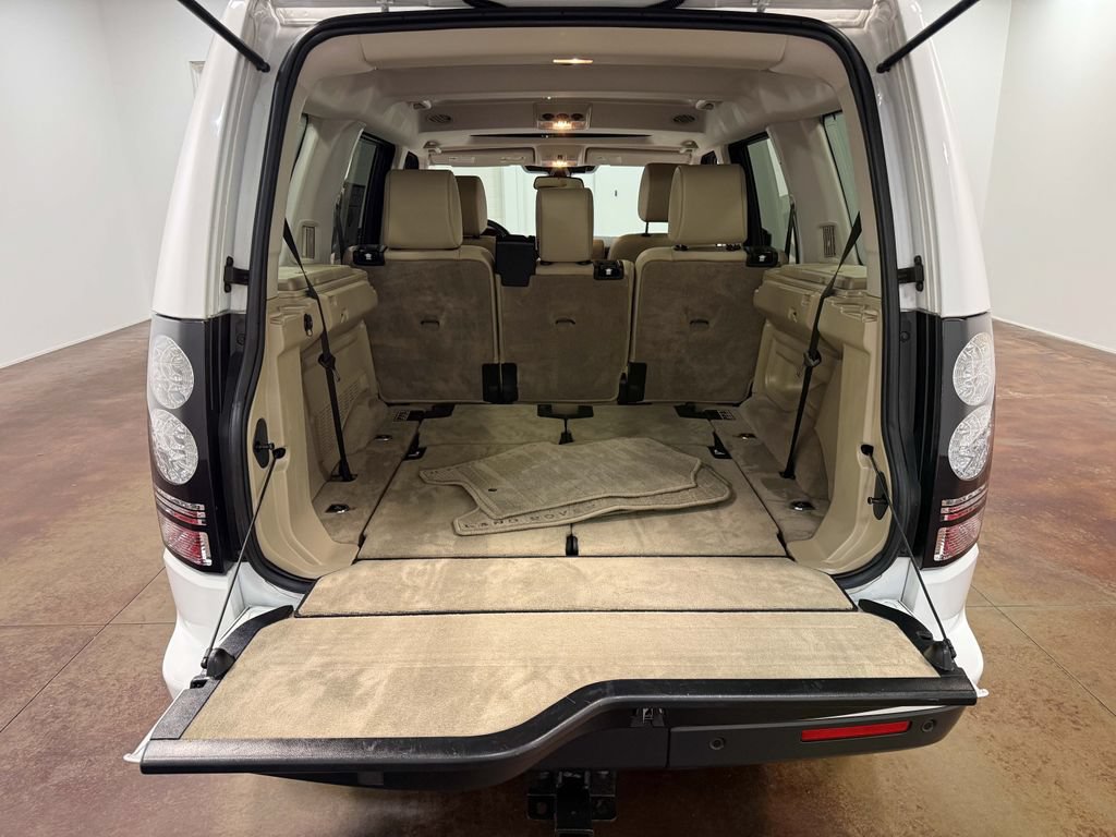 Used 2016 Land Rover LR4 HSE AWD/4WD image 74