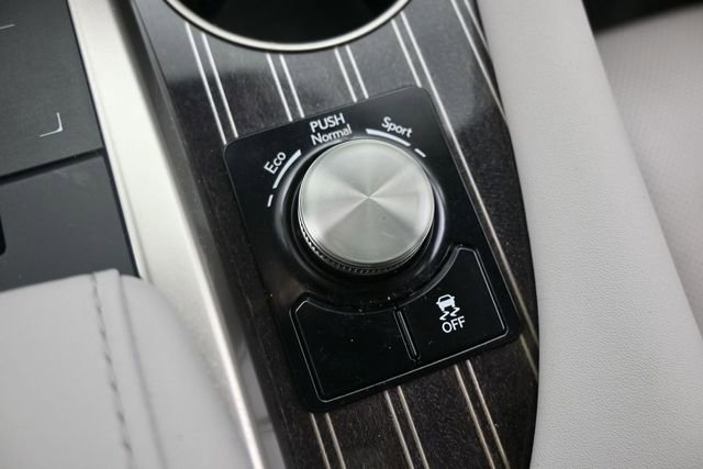 Certified 2021 Lexus RX 350L Luxury w/ Accessory Package FWD image 19