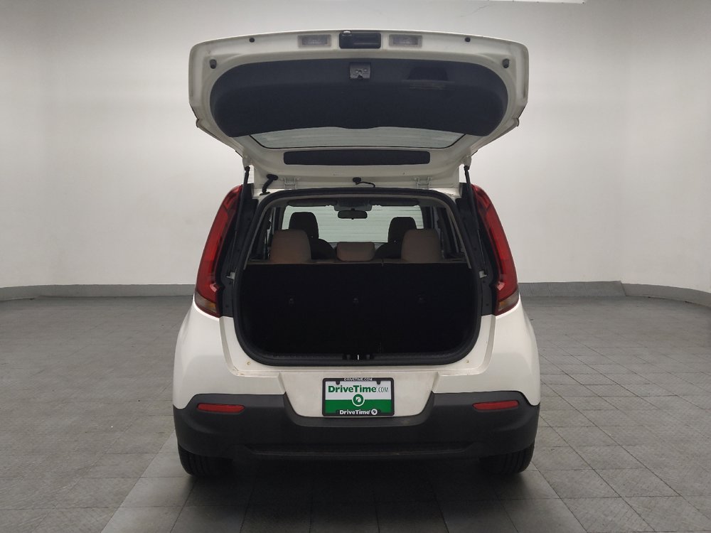Used 2022 Kia Soul LX image 29