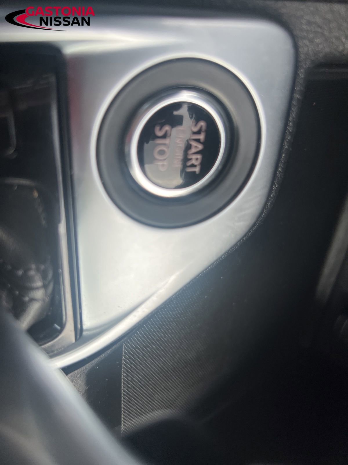 Used 2022 Nissan Sentra SV image 40