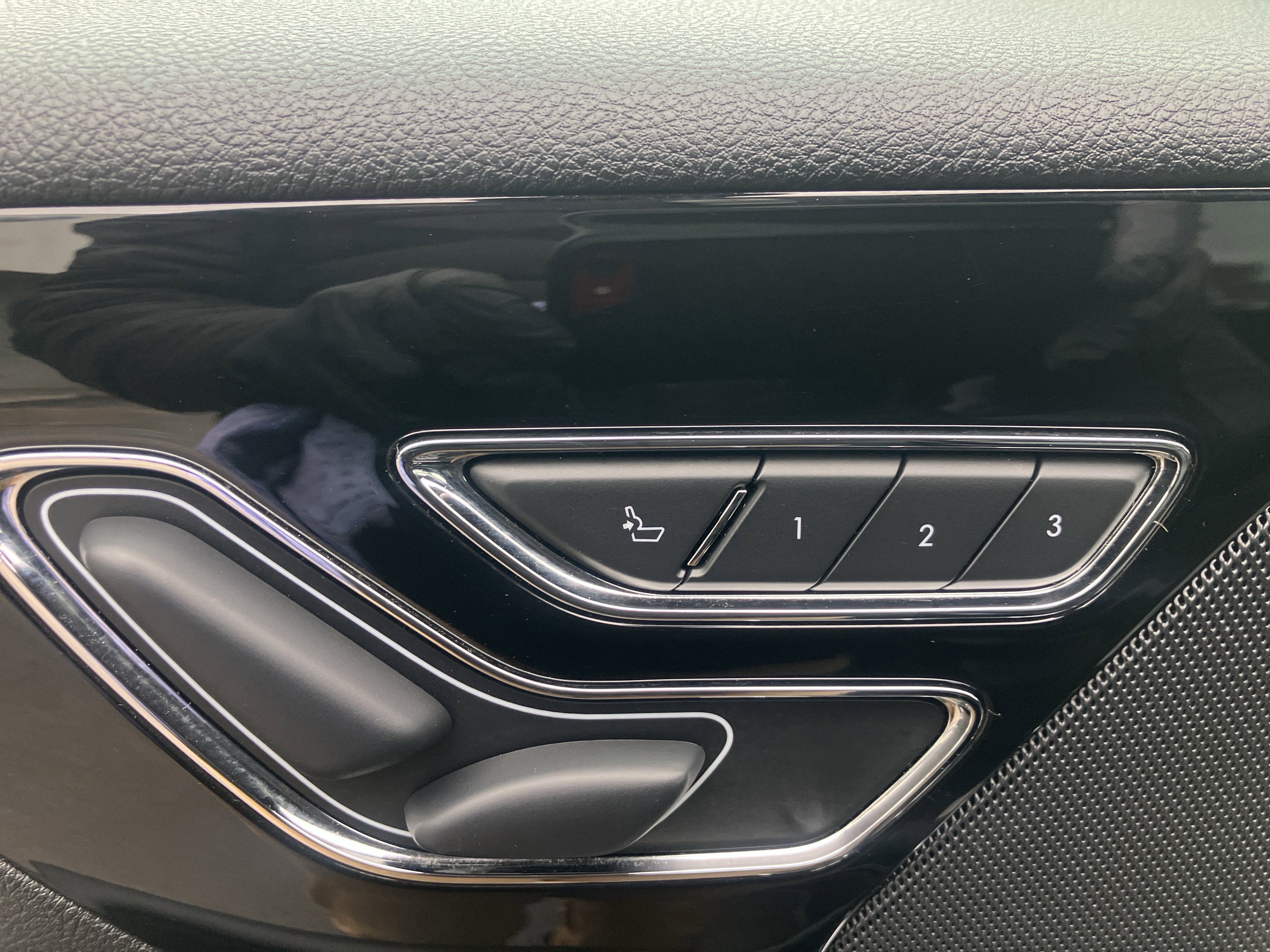 Used 2024 Lincoln Aviator Reserve image 21
