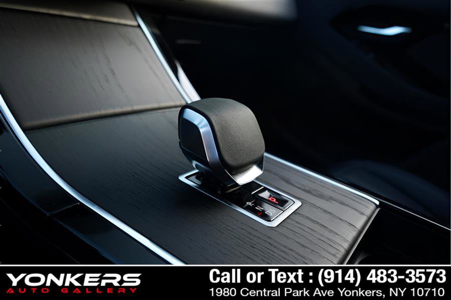 Used 2024 Land Rover Range Rover Evoque S image 49