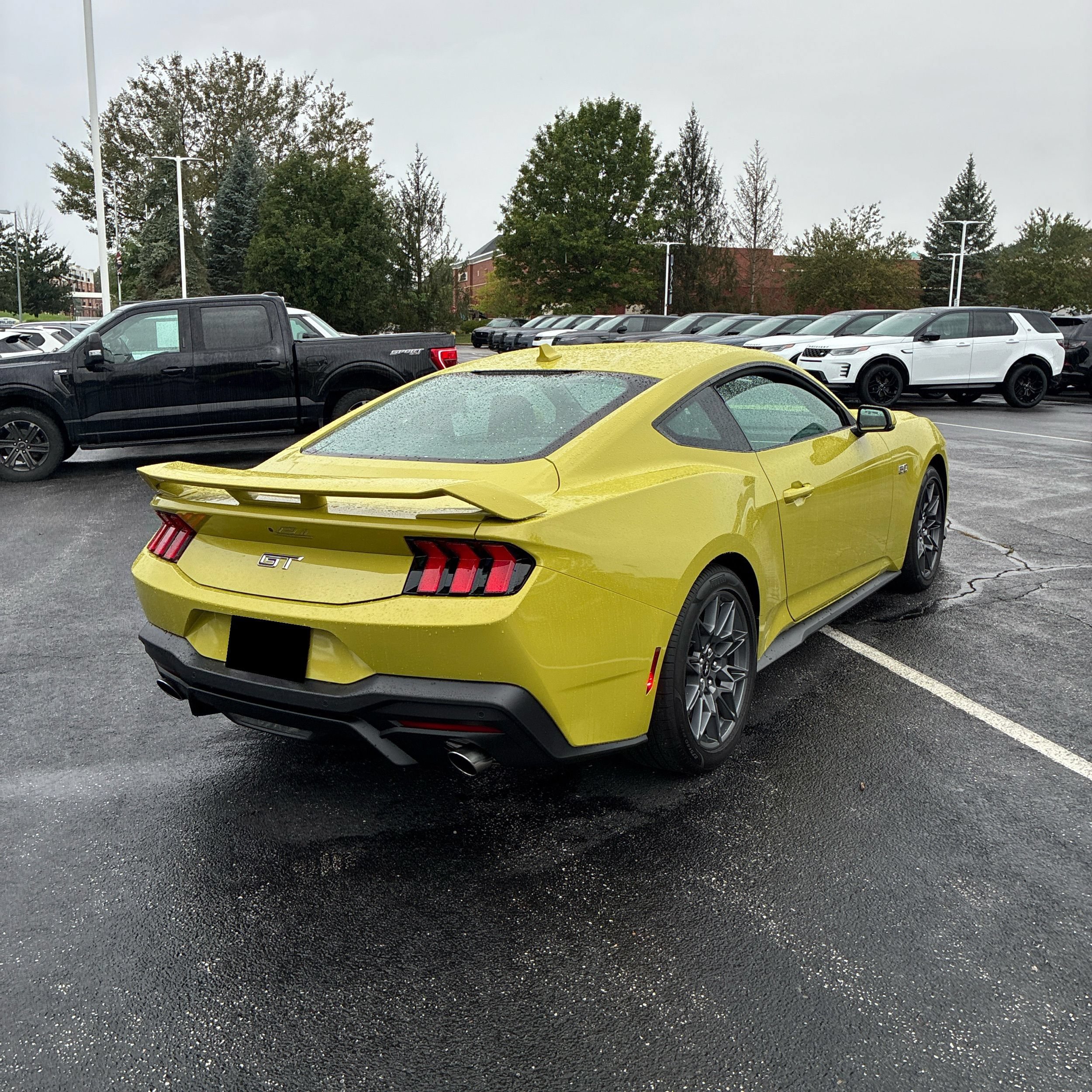Used 2025 Ford Mustang GT Premium w/ GT Performance Package RWD image 6