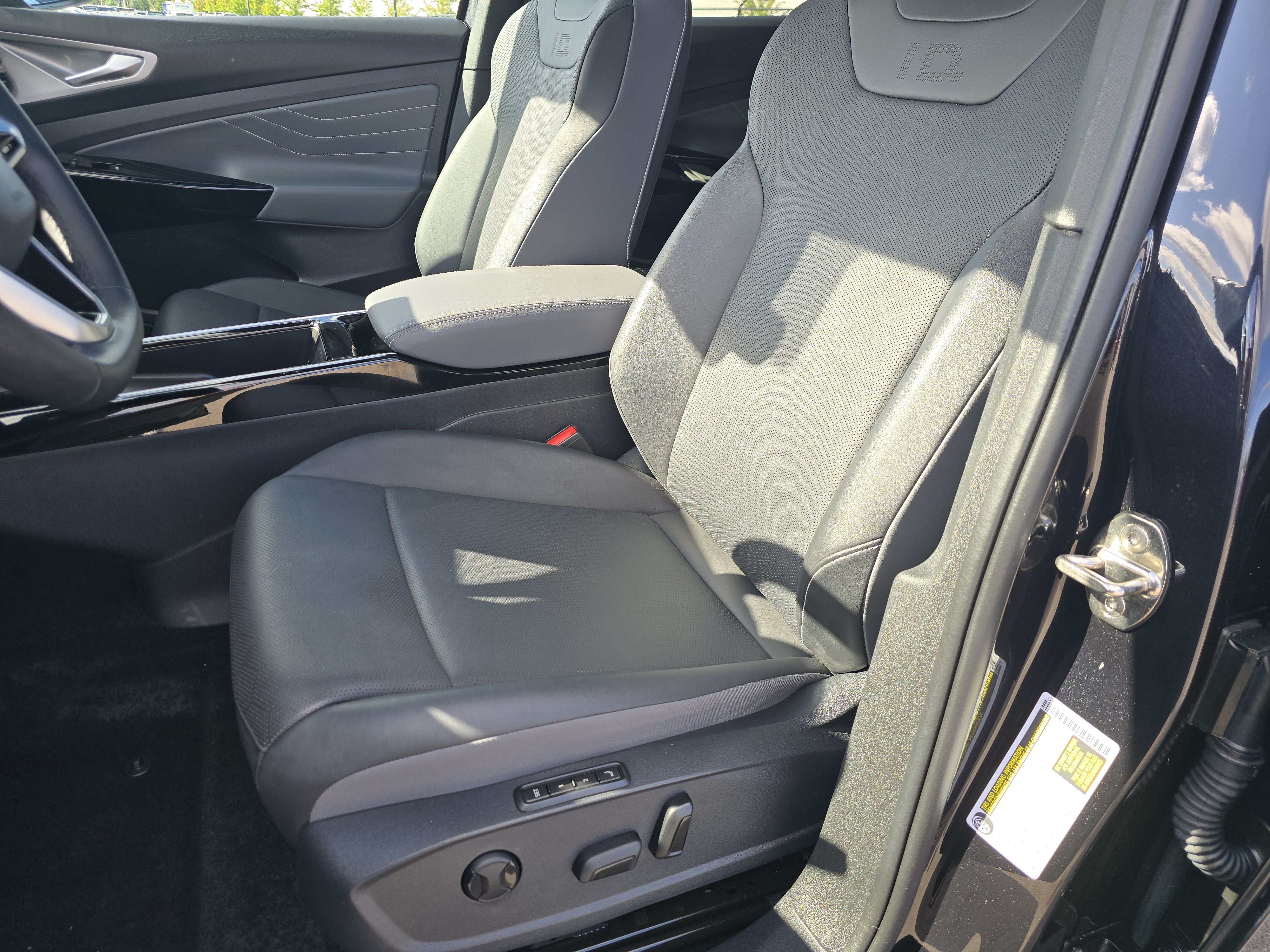 Certified 2023 Volkswagen ID.4 Pro S RWD image 21