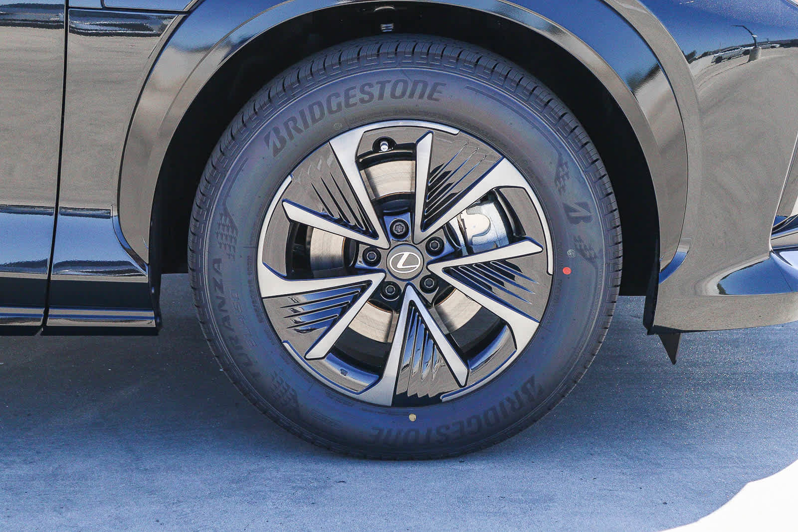 New 2026 Lexus RZ 350e 2WD w/ Accessory Package (Z1) image 9