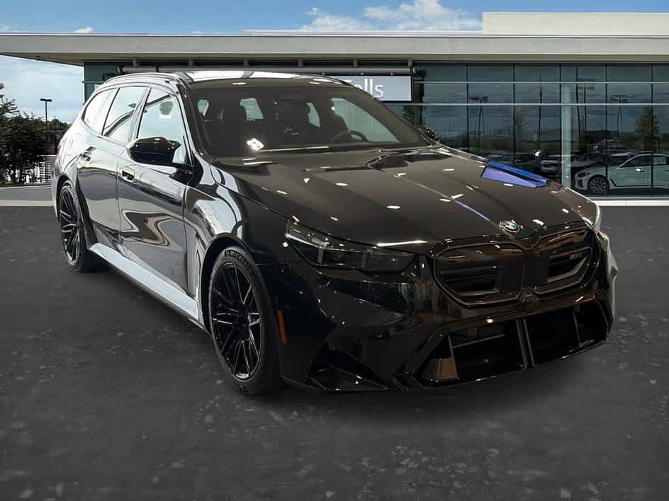 New 2027 BMW M5 Touring AWD/4WD image 1