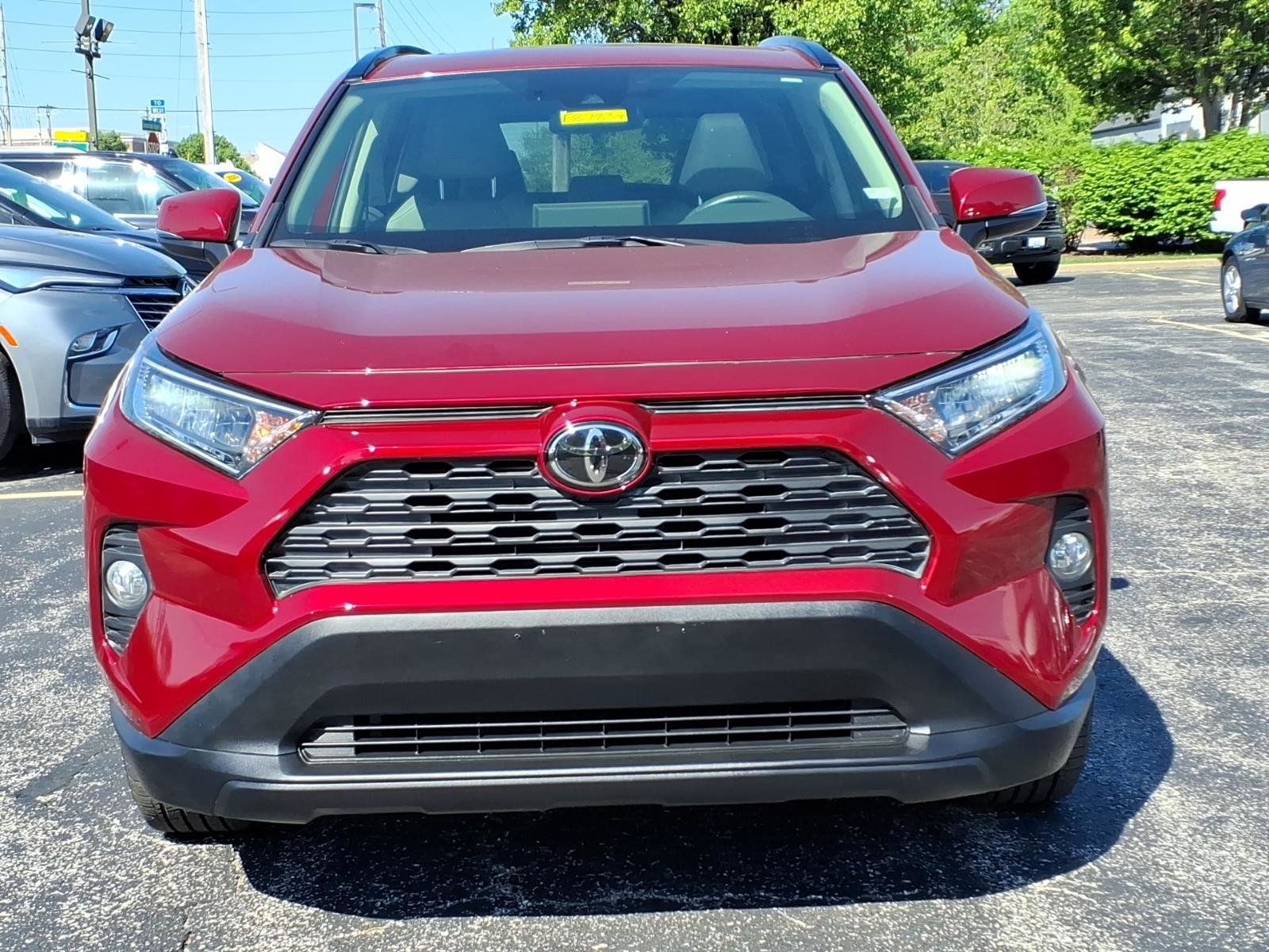 Used 2021 Toyota RAV4 XLE Premium AWD/4WD image 34