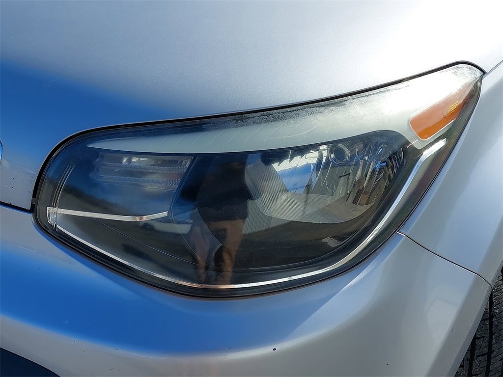 Used 2014 Kia Soul Base image 25