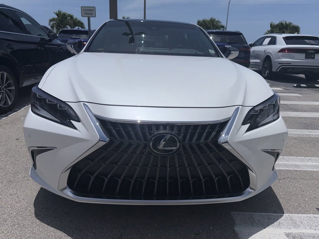 Used 2024 Lexus ES 350 Ultra Luxury w/ Accessory Package (Z2) FWD image 7