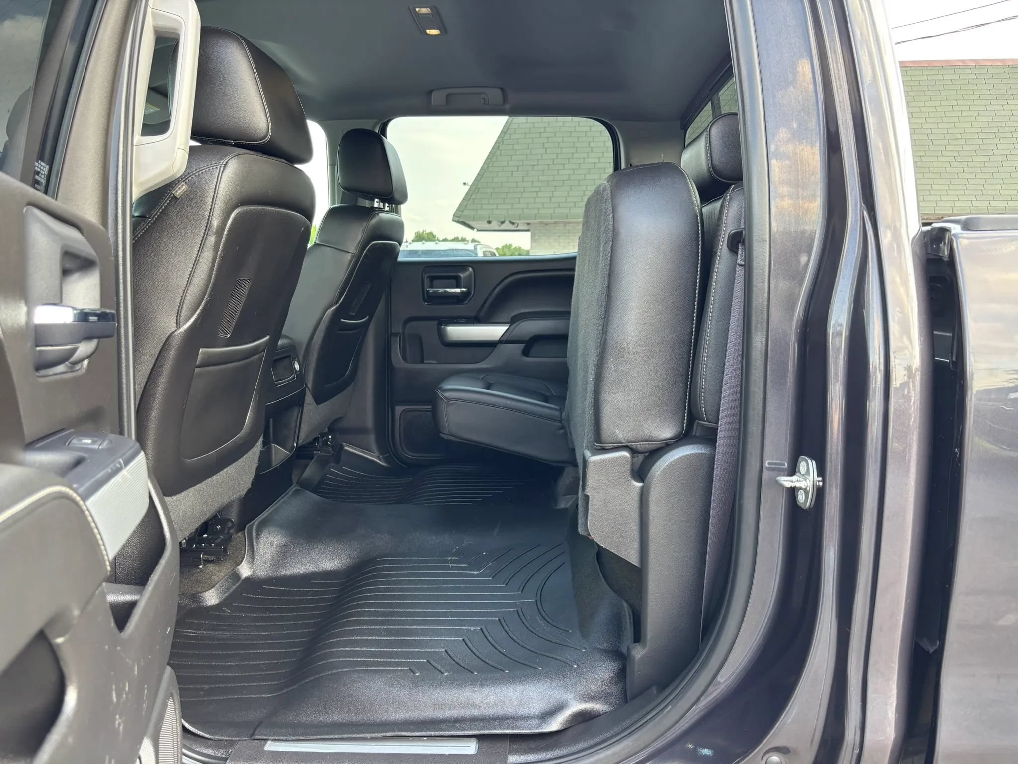 Used 2015 Chevrolet Silverado 2500 LTZ w/ Duramax Plus Package AWD/4WD image 21