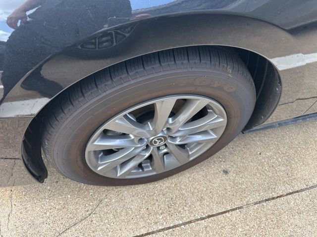 Used 2025 MAZDA MAZDA3 s FWD image 9