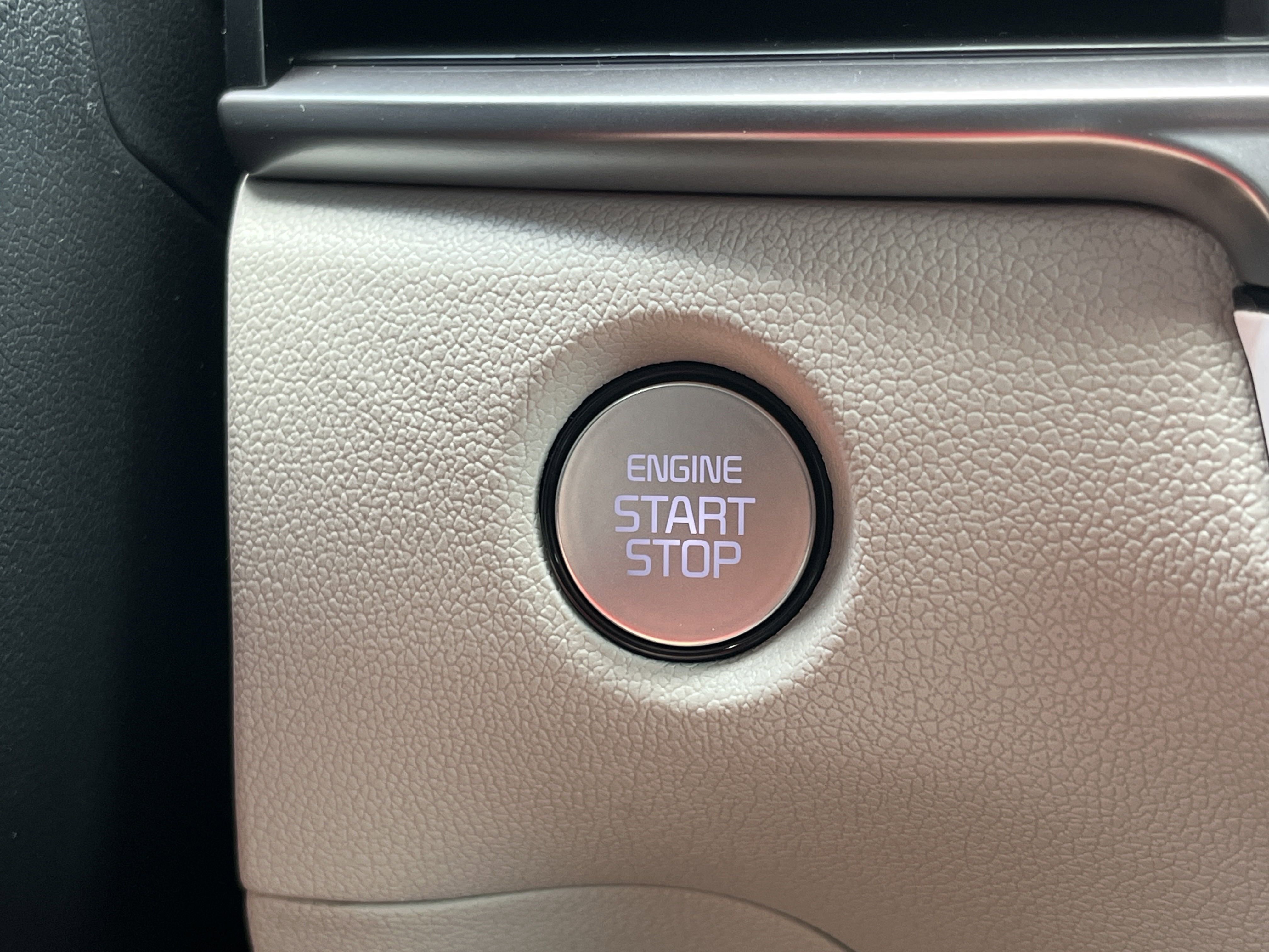 New 2025 Kia Sorento S image 14