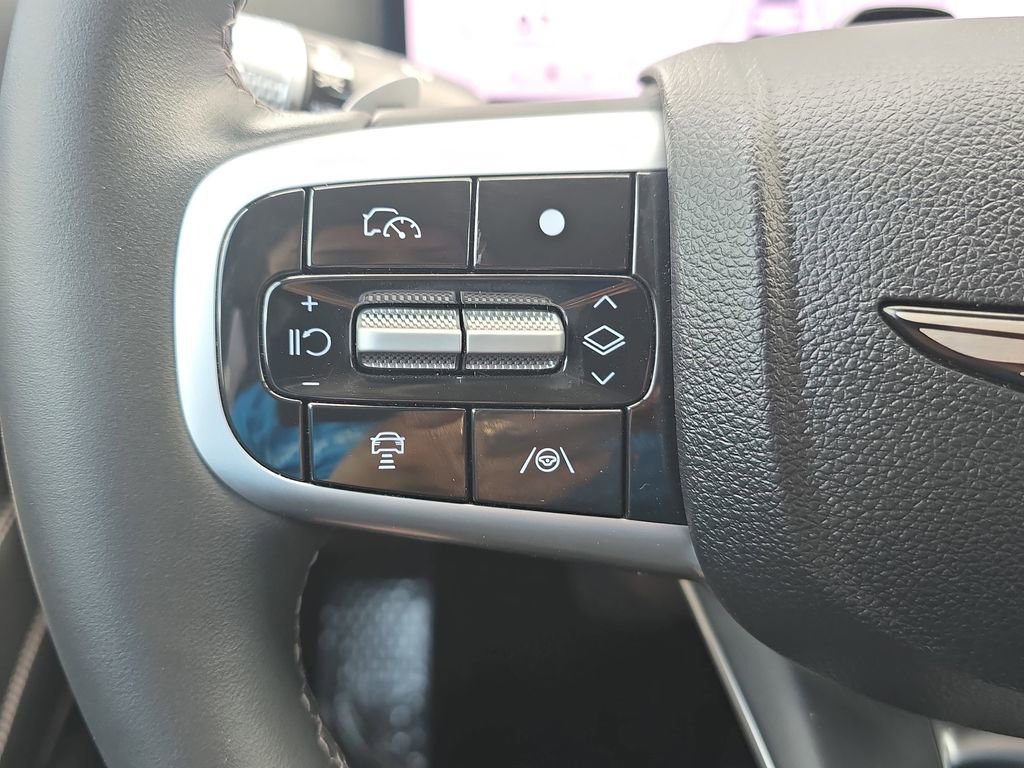 Used 2025 Genesis GV80 2.5T image 17