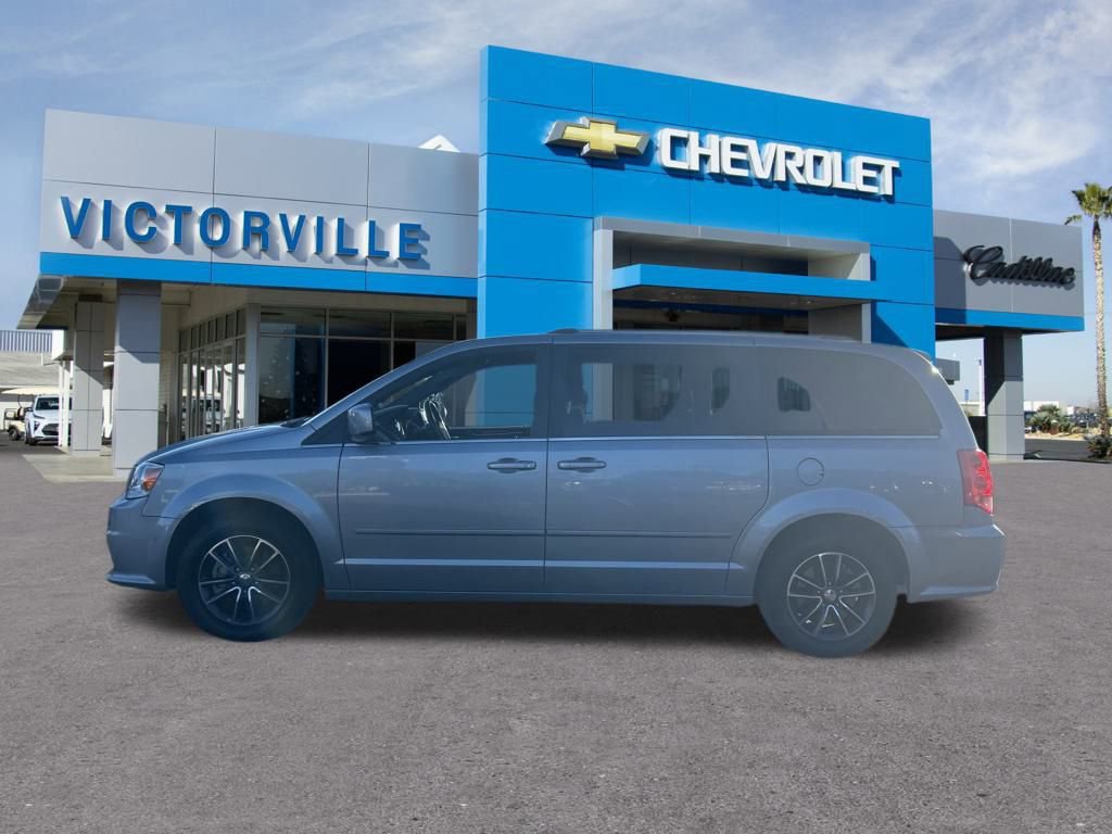 Used 2017 Dodge Grand Caravan SXT image 6