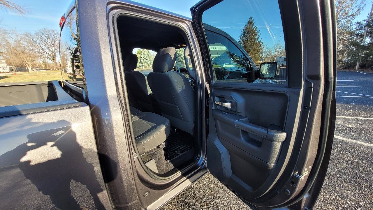 Used 2021 RAM 1500 Classic Warlock w/ Luxury Group AWD/4WD image 17